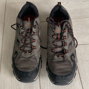 Eddie Bauer mens hiking boot